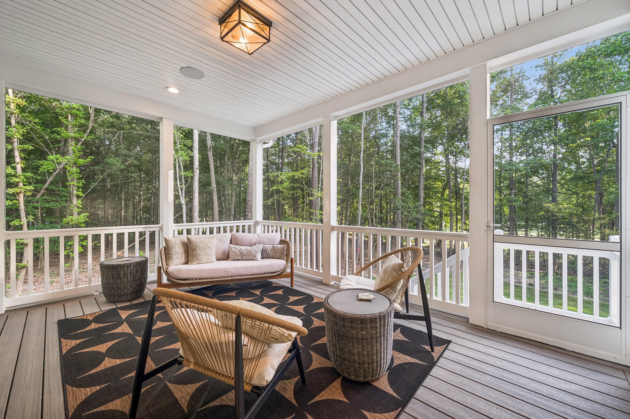 23j_RCI Jemma screen porch